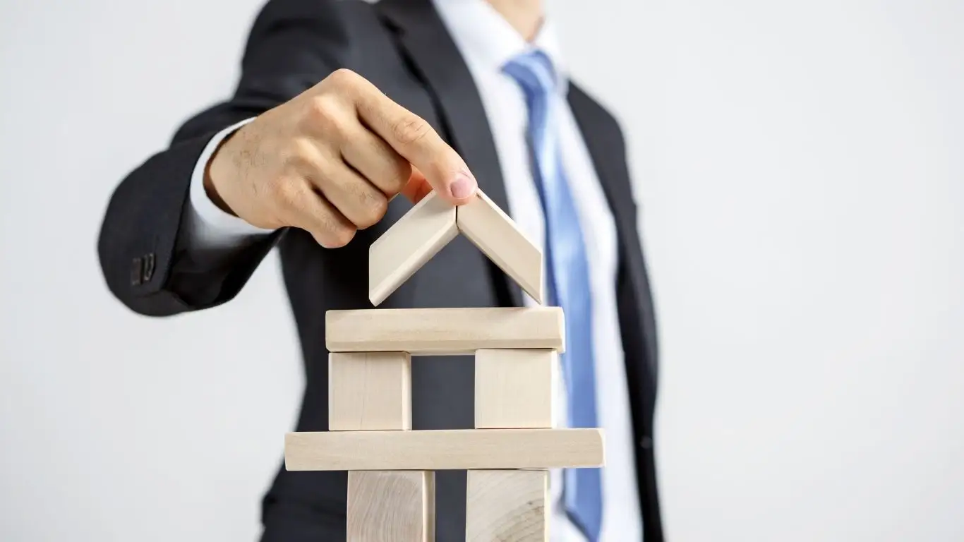 Comparison of a Thai Limited Company vs BOI company for foreign investors in Thailand.